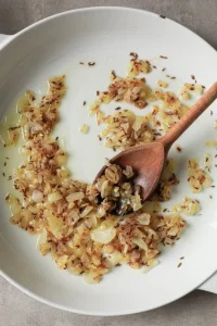 Vegetarisch Recept: Bloemkool en Aardappelcurry (Aloo Gobi) met een twist